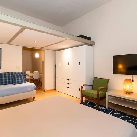 Apartment Guesthost - Campidoglio Lovely