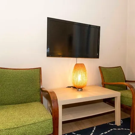 Guesthost - Campidoglio Lovely *