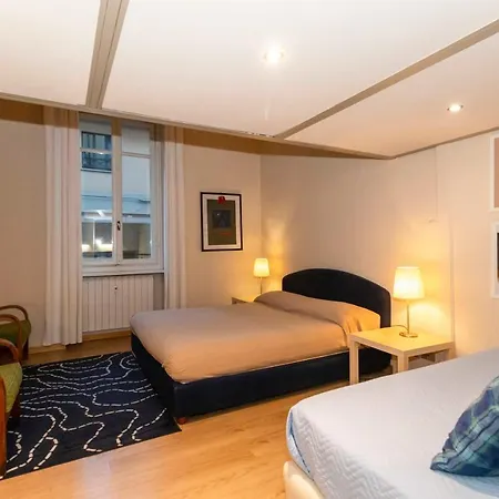 Guesthost - Campidoglio Lovely Apartamento Turim