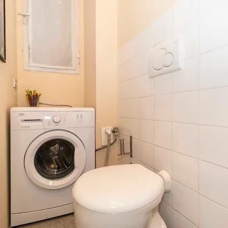 Guesthost - Campidoglio Lovely Turin