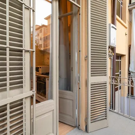 Apartment Guesthost - Campidoglio Lovely