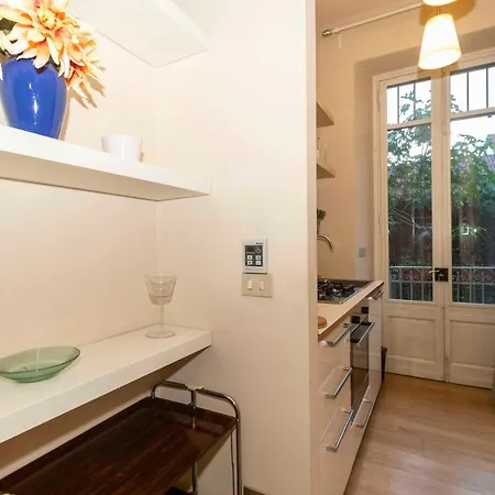 Guesthost - Campidoglio Lovely Apartamento Turín