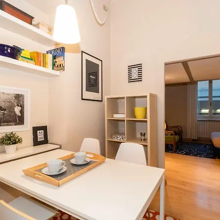 Guesthost - Campidoglio Lovely Apartamento *