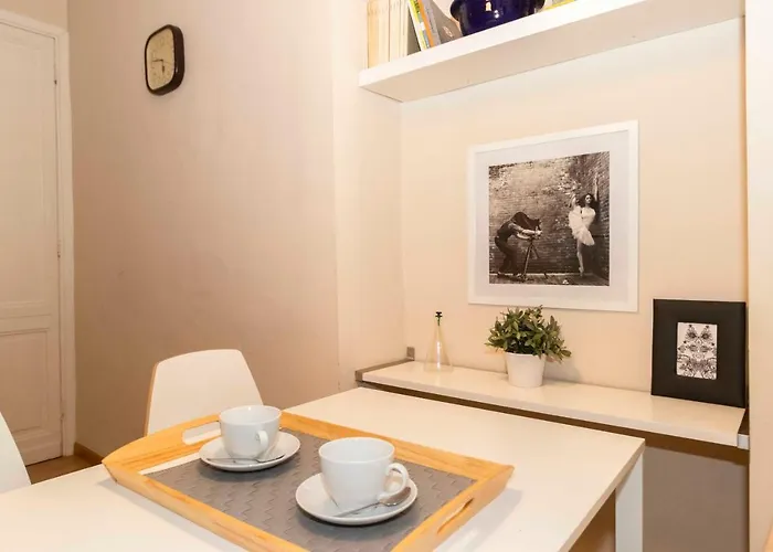 Guesthost - Campidoglio Lovely Appartement *