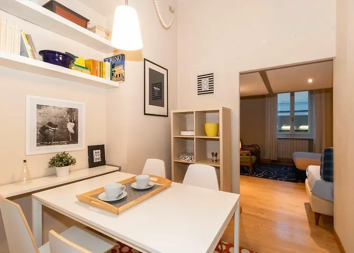 Guesthost - Campidoglio Lovely Appartement *